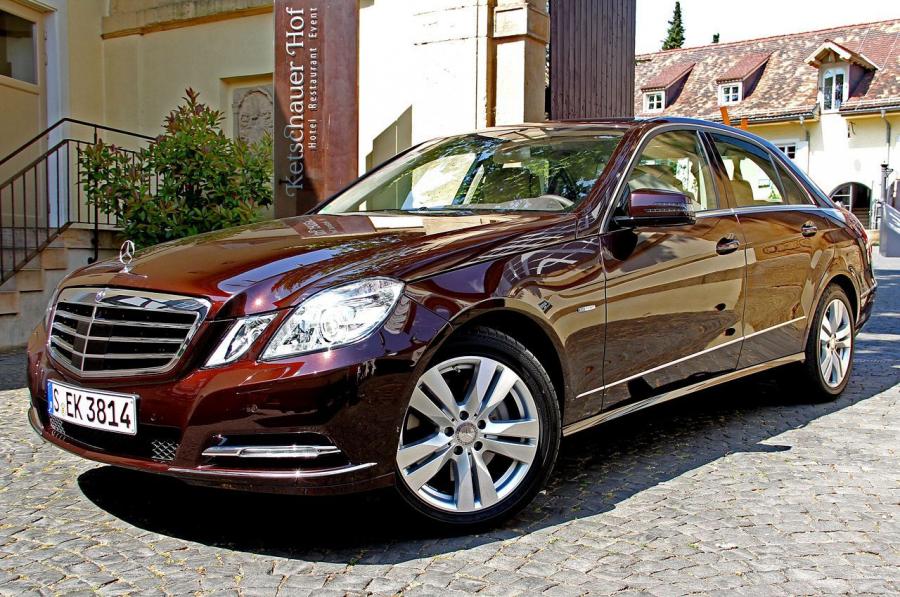  Mercedes-Benz E350 2012 года  (фото 25 из 37)